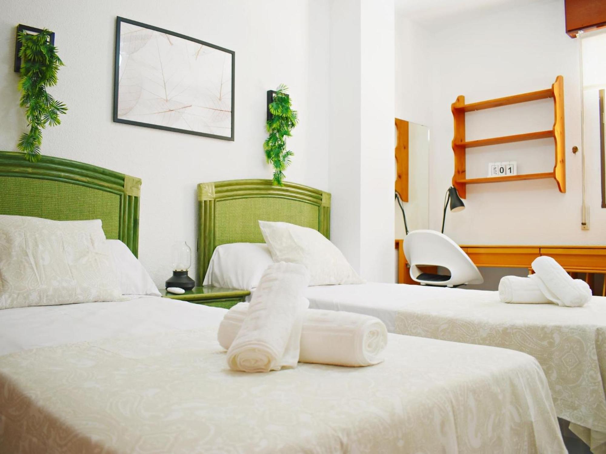 Amplio Y Luminoso Apartamento Cerca Del Centro Y La Playa Con Piscina Y Parking Privado Málaga Esterno foto